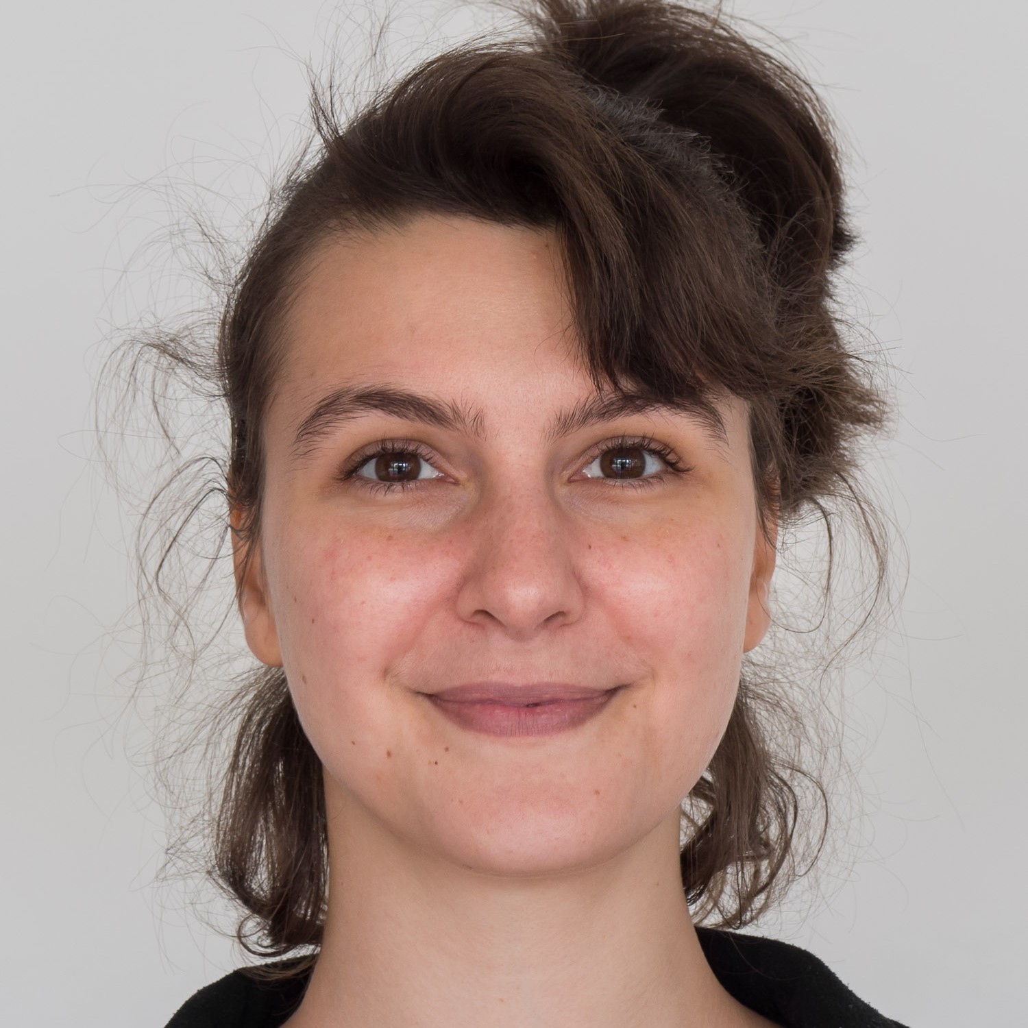 OLYMPUS DIGITAL CAMERA Tamara Mouratidis